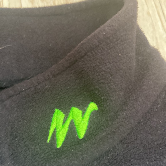 Quechua Men's Hiking Fleece Size Medium - Picture 3 of 5